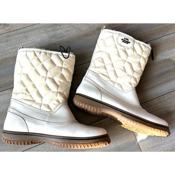 Coach Winter White Sparrow Quilted Waterproof Winter Snow Boots Womens 9.5 - Picture 3 of 14